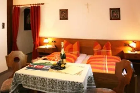 Guest house Haus Bergkristall 3*