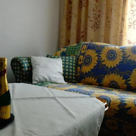 Konukevi Haus Bergkristall 3*