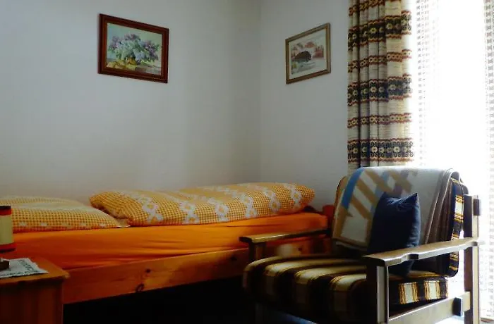 Haus Bergkristall Guest house